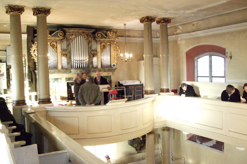 Katharinenkirche innen, Blick zur Orgel